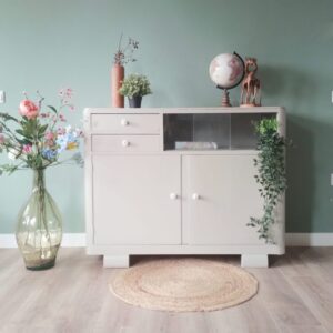 Vintage dressoir Barneveld