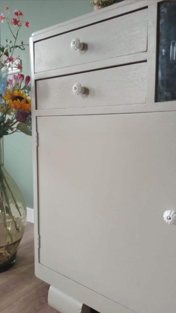 Vintage dressoir Barneveld