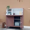 Vintage kinderbureau knutselplek bureautje meidenkamer