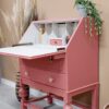 Kinderbureau 3 Vintage kinderbureau in terracotta roze
