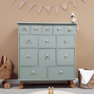 WhatsApp Image 2024-07-22 at 15.10.43 vintage speelgoedkast ladekast halkast groen kinderkamer