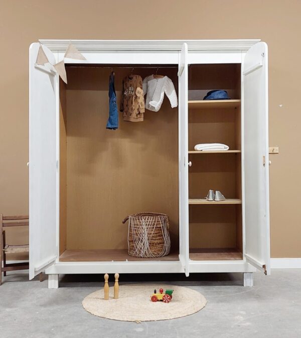 Vintage demontabele kledingkast