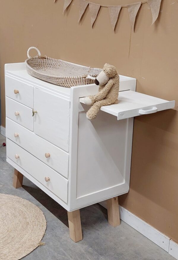babykamer kinderkamer commode vintage jongenskamer meidenkamer uniek hout duurzaam wit
