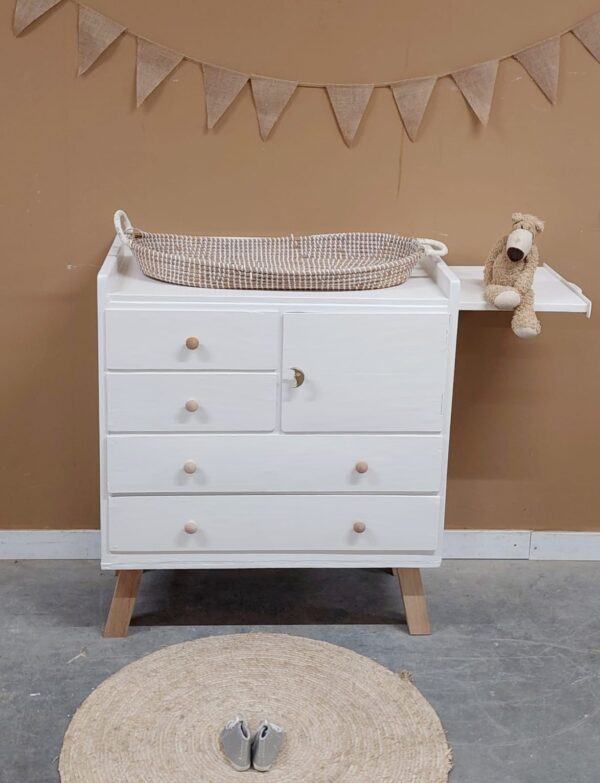 babykamer kinderkamer commode vintage jongenskamer meidenkamer uniek hout duurzaam wit