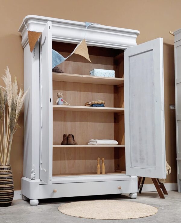 vintage brocante Biedermeierkast kledingkast kinderkamer babykamer kinderkamermeubelwinkel vintage brocante Biedermeierkast kledingkast kinderkamer babykamer kinderkamermeubelwinkel