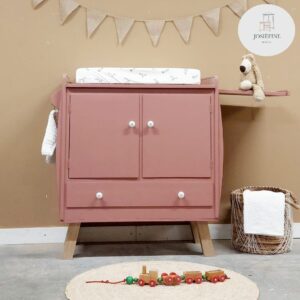 Vintage commode babykamer meisjesbabykamer