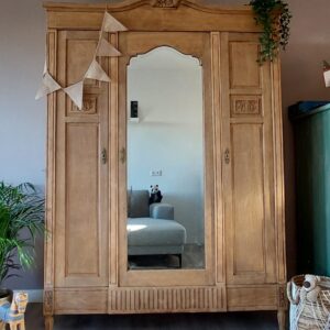 WhatsApp Image 2025-01-11 at 19.47.33 (5) Vintage commode in houtkleur Barneveld