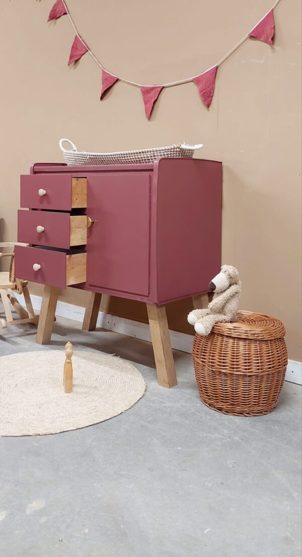 vintage commode paars