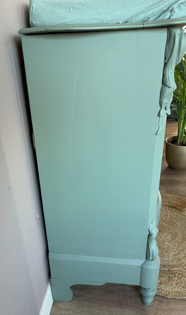 Vintage biedemeier commode/dressoir moonstone zachtgroen