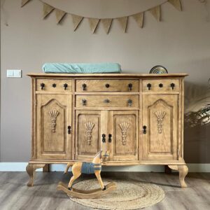 WhatsApp Image 2025-02-19 at 15.56.26 Vintage sierlijke commode dressoir houtkleur