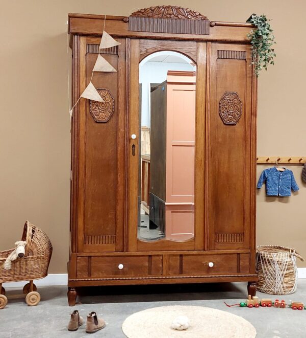 vintage demontabele spiegelkast kinderkamer babykamer uniek duurzaam babykamerwinkel