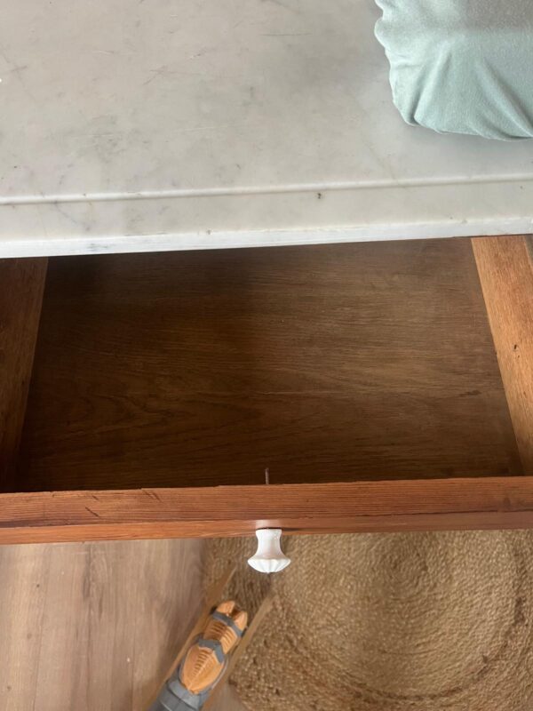 Vintage commode met marmeren blad barneveld