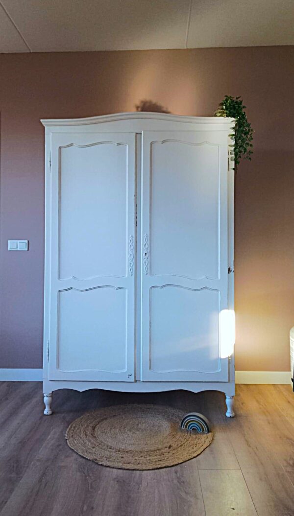 *GERESERVEERD* Vintage tweedeurs kledingkast Queen Anne kleur naar wens