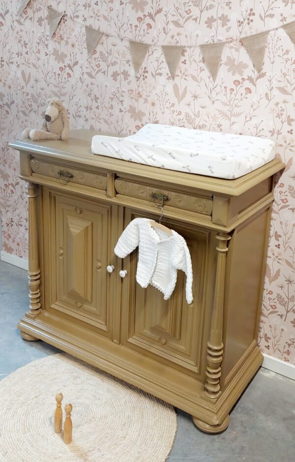 Vintage commode warm tan Vintage commode warm tan