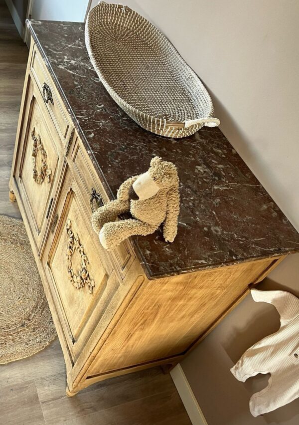Commode marmer babykamer vintage