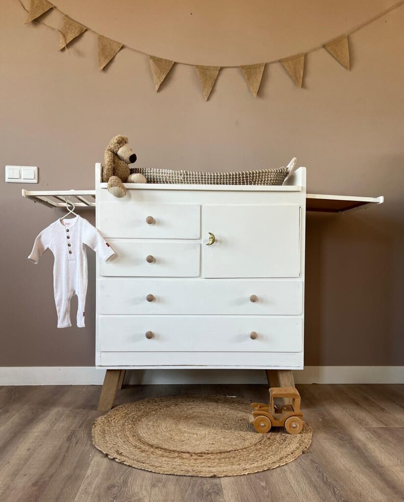 Vintage commode met lades Barneveld