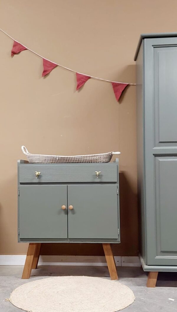 Vintage commode hout babykamer uniek duurzaam kinderkamer
