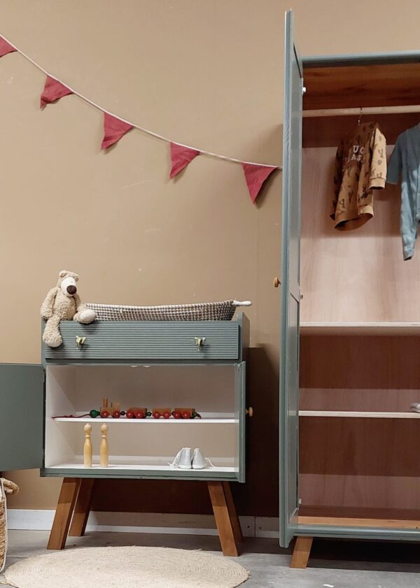 Vintage commode hout babykamer uniek duurzaam kinderkamer