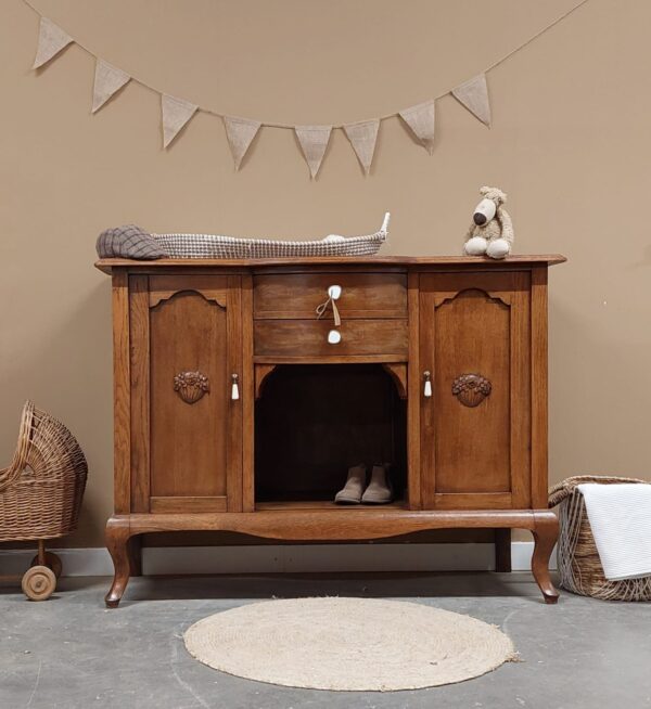 vintage ruime sierlijke commode houtkleur jongenscommode meidencommode vintage ruime sierlijke commode houtkleur jongenscommode meidencommode