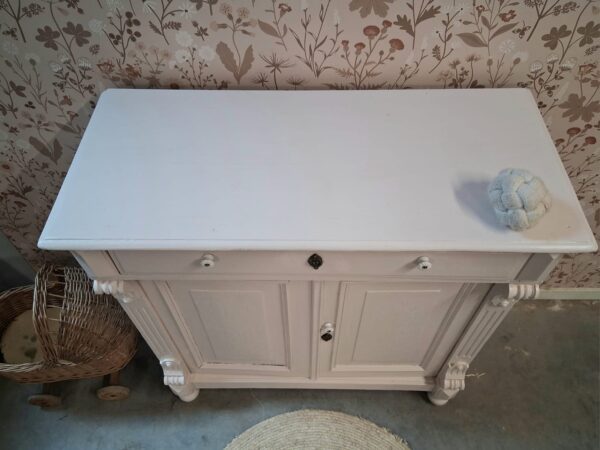 vintage biedermeijer commode babyikamer hout uniek set wit duurzaam kinderkamer zwanger vintage biedermeijer commode babyikamer hout uniek set wit duurzaam kinderkamer zwanger