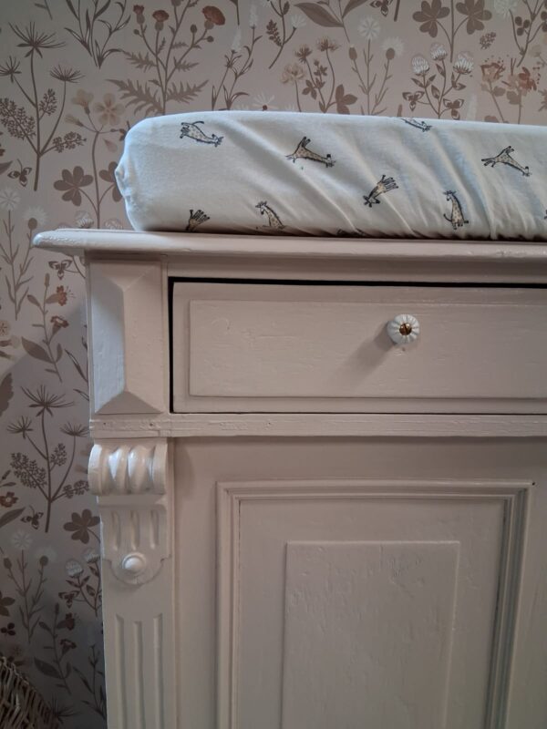 vintage biedermeijer commode babyikamer hout uniek set wit duurzaam kinderkamer zwanger1.45.57 (1) vintage biedermeijer commode babyikamer hout uniek set wit duurzaam kinderkamer zwanger