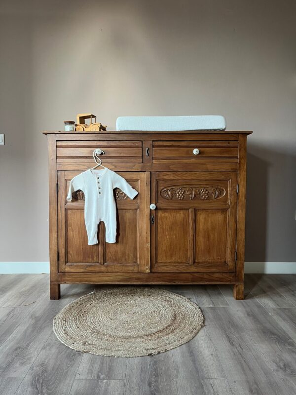 WhatsApp Image 2025-08-11 at 21.04.57 (1) prachtige vintage commode in originele hout kleur