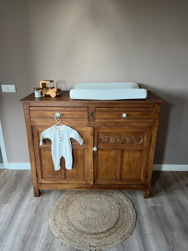 WhatsApp Image 2025-08-11 at 21.04.57 (3) *GERESERVEERD* Prachtige vintage commode in originele hout kleur
