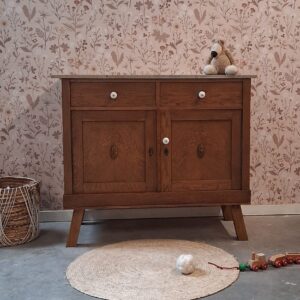 Commode marmer babykamer vintage kinderkamer dressoir hout uniek slaapkamer