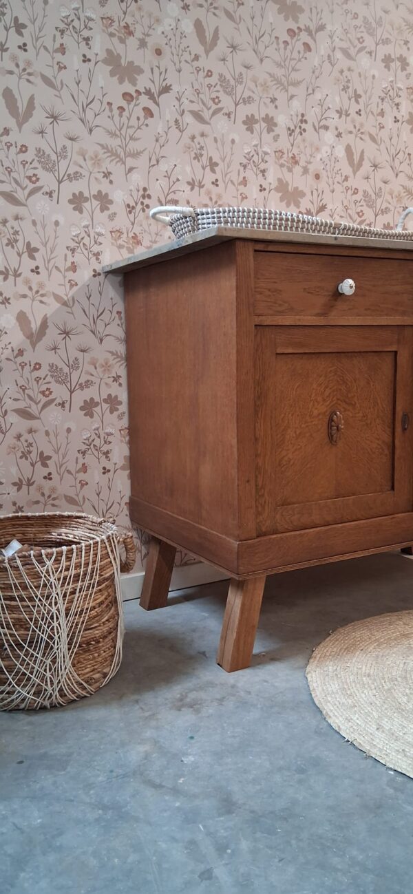 Commode marmer babykamer vintage kinderkamer dressoir hout uniek slaapkamer Commode marmer babykamer vintage kinderkamer dressoir hout uniek slaapkamer