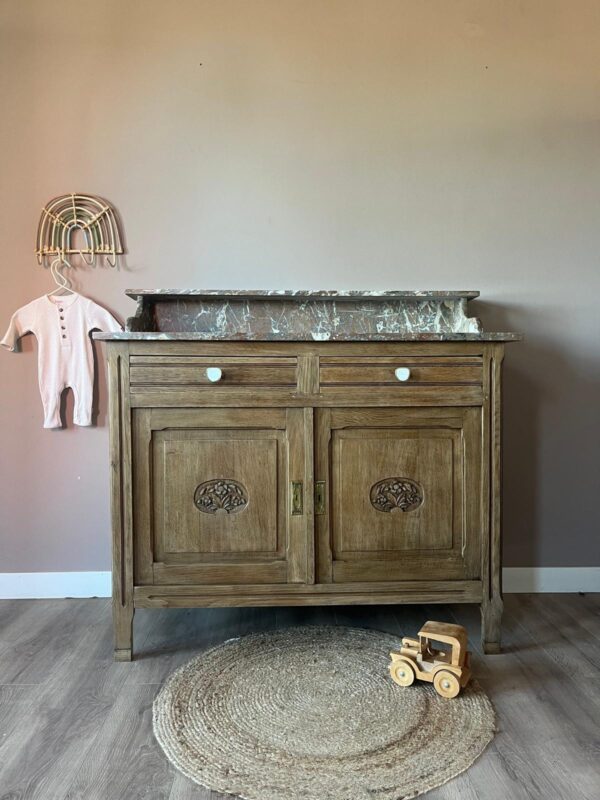 WhatsApp Image 2025-09-06 at 11.59.46 (9) *GERESERVEERD* Belgische vintage houtkleur commode met marmeren blad