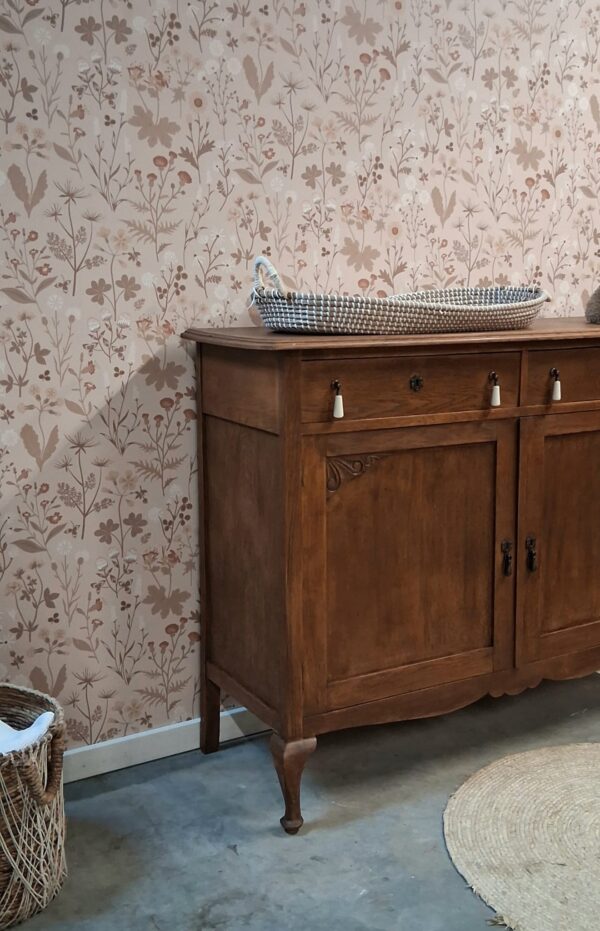Commode marmer babykamer vintage kinderkamer dressoir hout uniek slaapkamer