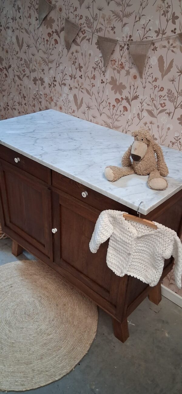 Vintage commode met wit marmerenblad “Lois”