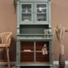 vintage brocante buffetkast servierskast woonkamerkast olijfgroen vitrinekast