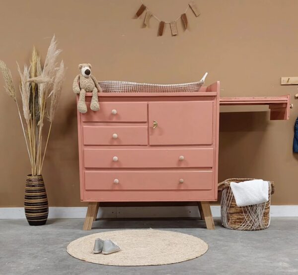 vintage commode babykamer, vintage kast kinderkamer