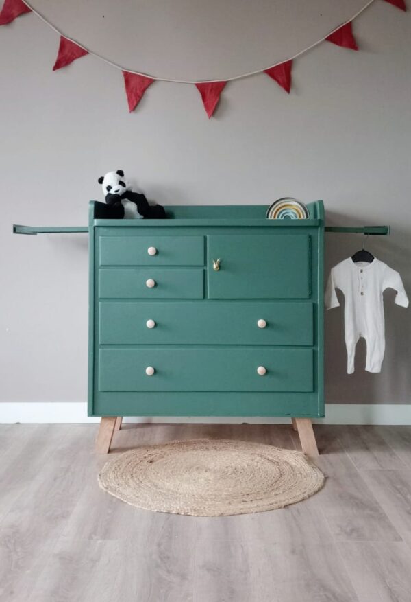 vintage commode babykamer, vintage kast kinderkamer