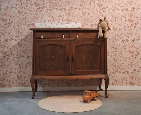vintage commode babykamer, vintage kast kinderkamer