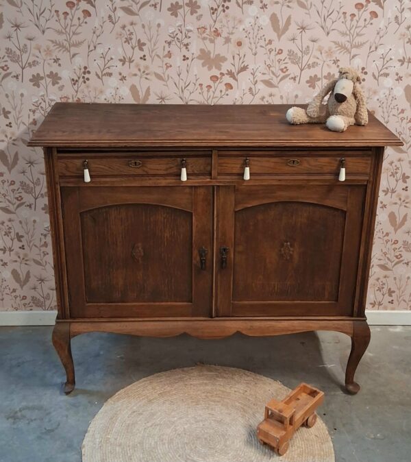 vintage commode babykamer, vintage kast kinderkamer