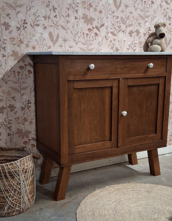 Vintage commode met wit marmerenblad