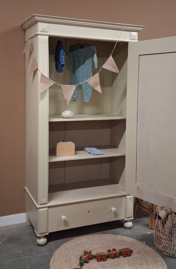 kledingkast eendeurskast vintage kast kleur naar wens kinderkamer slaapkamer inrichten