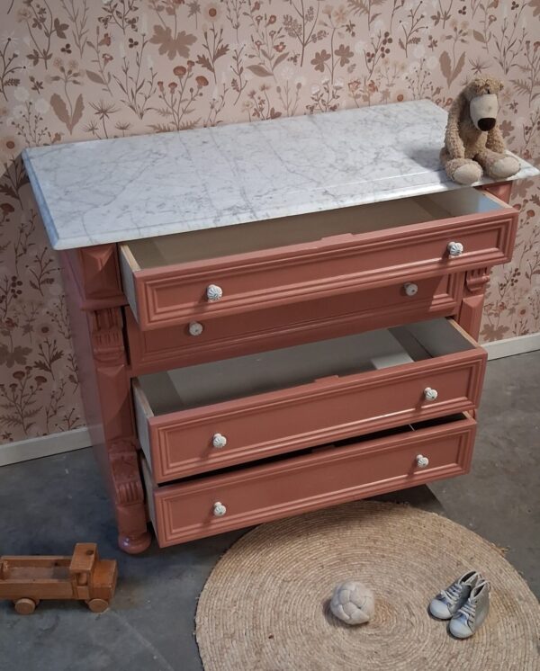 vintage commode babykamer kinderkamer meidenkamer baby zwanger uniek duurzaam jongenskamer marmerenblad
