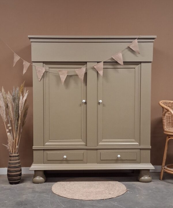 vintage buffetkast woonkamerkast servieskast uniek duurzaam interieur