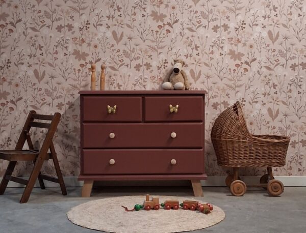 Vintage houtkleur commode met wit marmerenblad