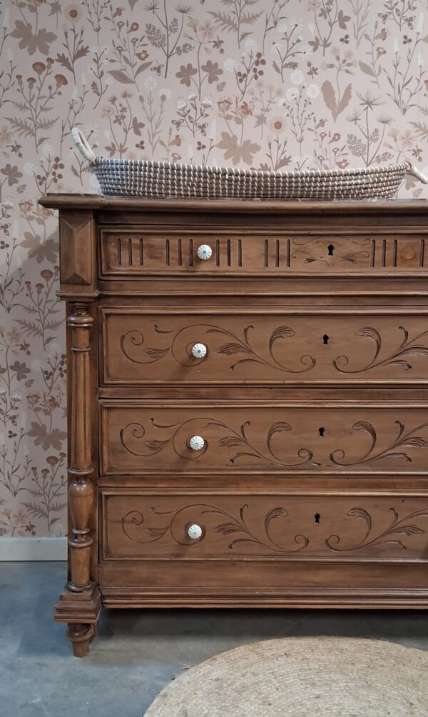 vintage commode babykamer kinderkamer meidenkamer baby zwanger uniek duurzaam jongenskamer marmerenblad