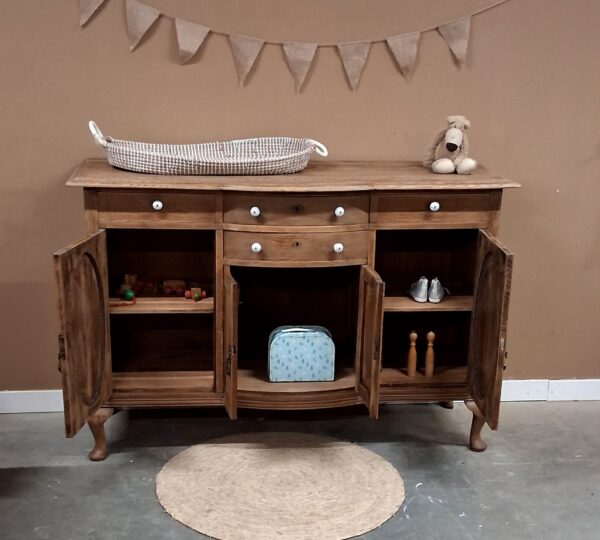 vintage commode babykamer, vintage kast kinderkamer