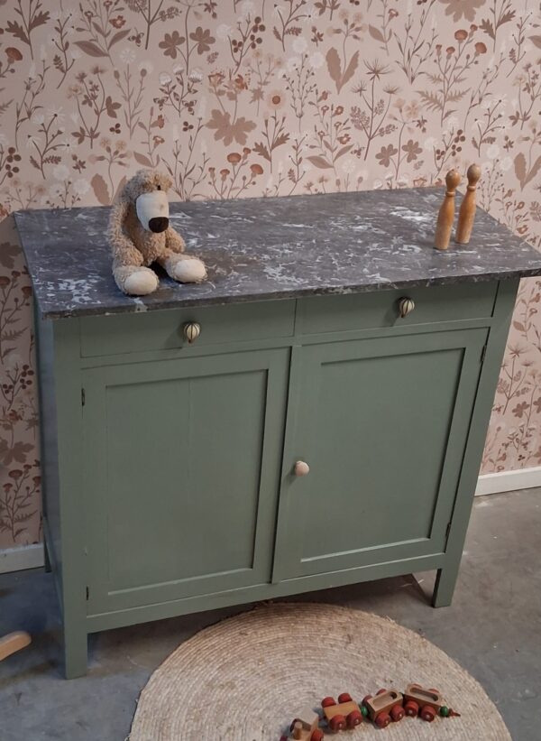 Vintage houtkleur commode met wit marmerenblad