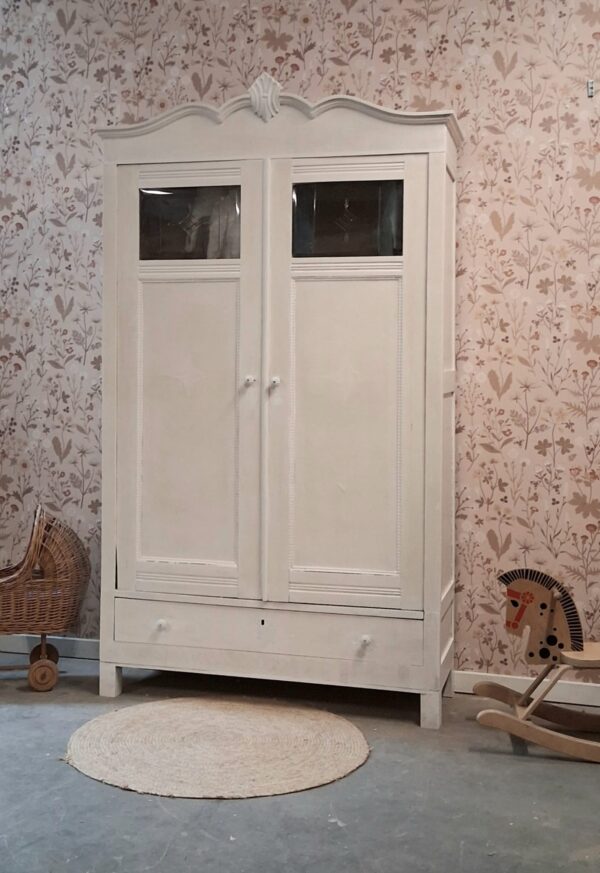 Vintage demontabele tweedeurs kledingkast in een kleur naar keuze