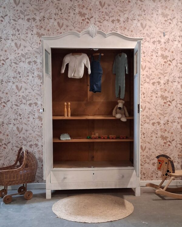 Vintage demontabele tweedeurs kledingkast in een kleur naar keuze