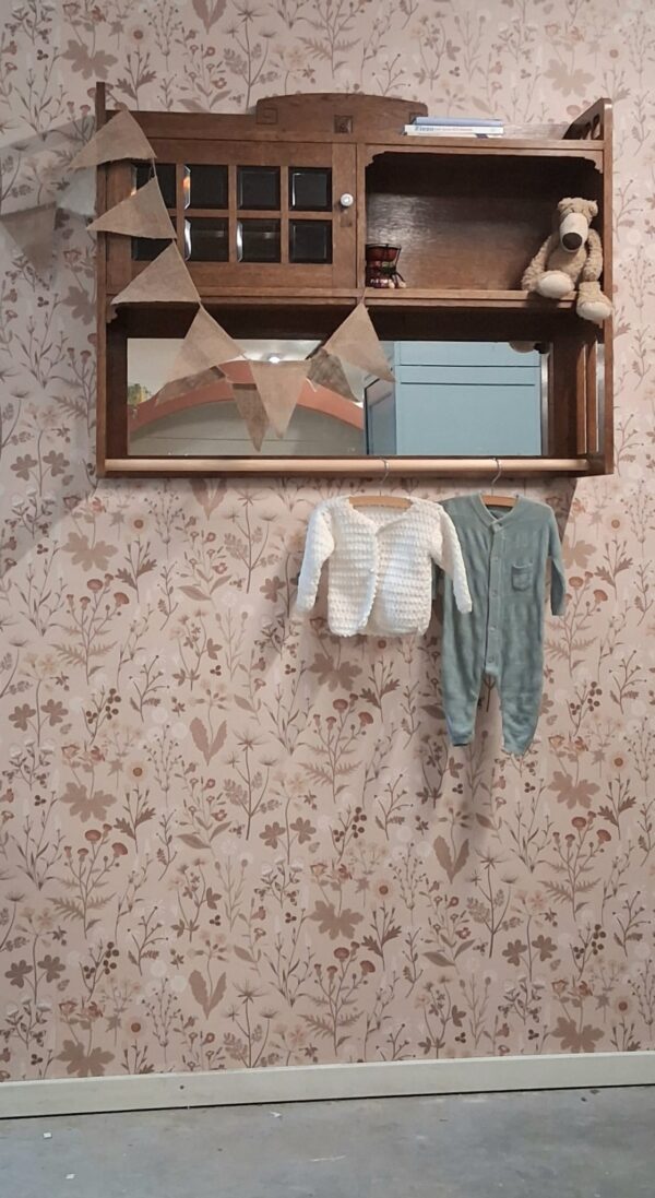 Vintage hangkastje / kapstok / kledingkastje in een kleur naar keuze