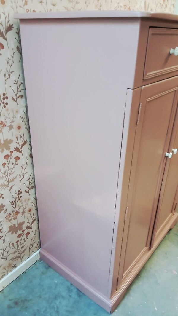 vintage commode babykamer, vintage kast kinderkamer