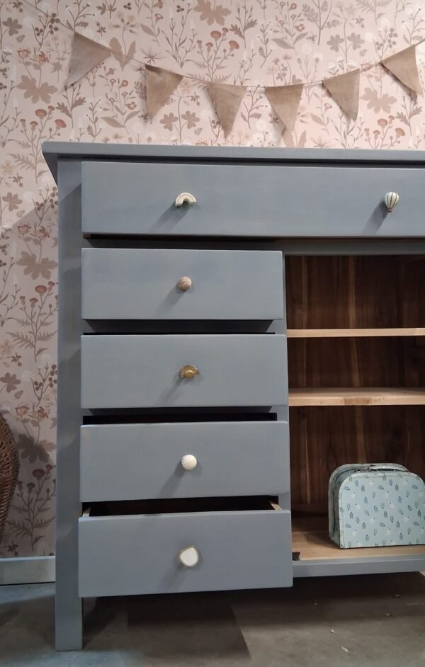 vintage commode babykamer, vintage kast kinderkamer speelgoedkast woonkamer uniek duurzaam